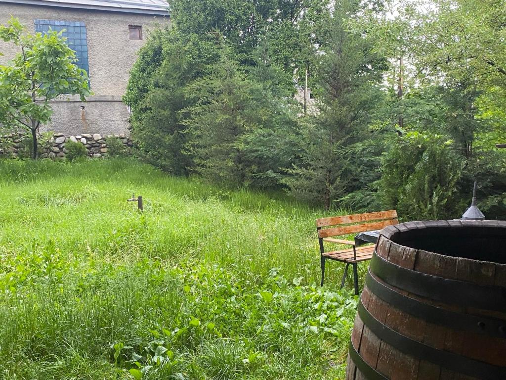 Zahrada ubytování guest house Telavi XXI