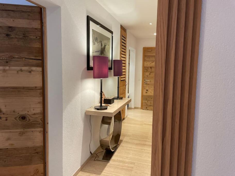 Fotografie z fotogalerie ubytování Elegant apartment in Flims close to Lake Caumasee v destinaci Flims