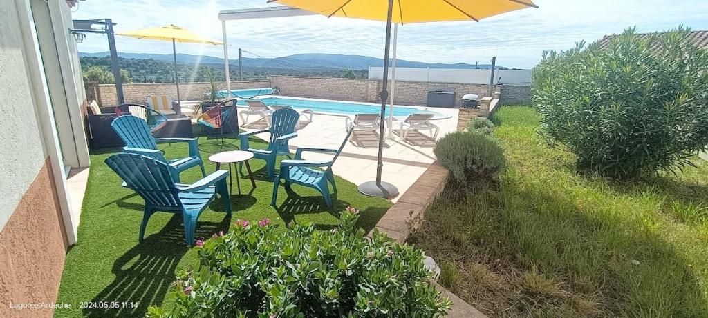 Gîte myosotis Piscine Privée 4 Chambres