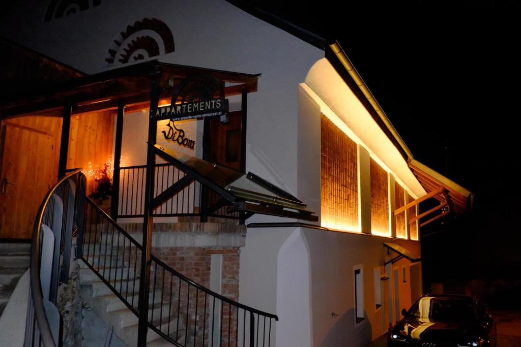 Budova, v ktorej sa apartmán nachádza