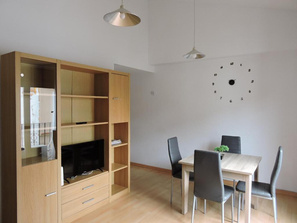 A kitchen or kitchenette at Duplex casco historico
