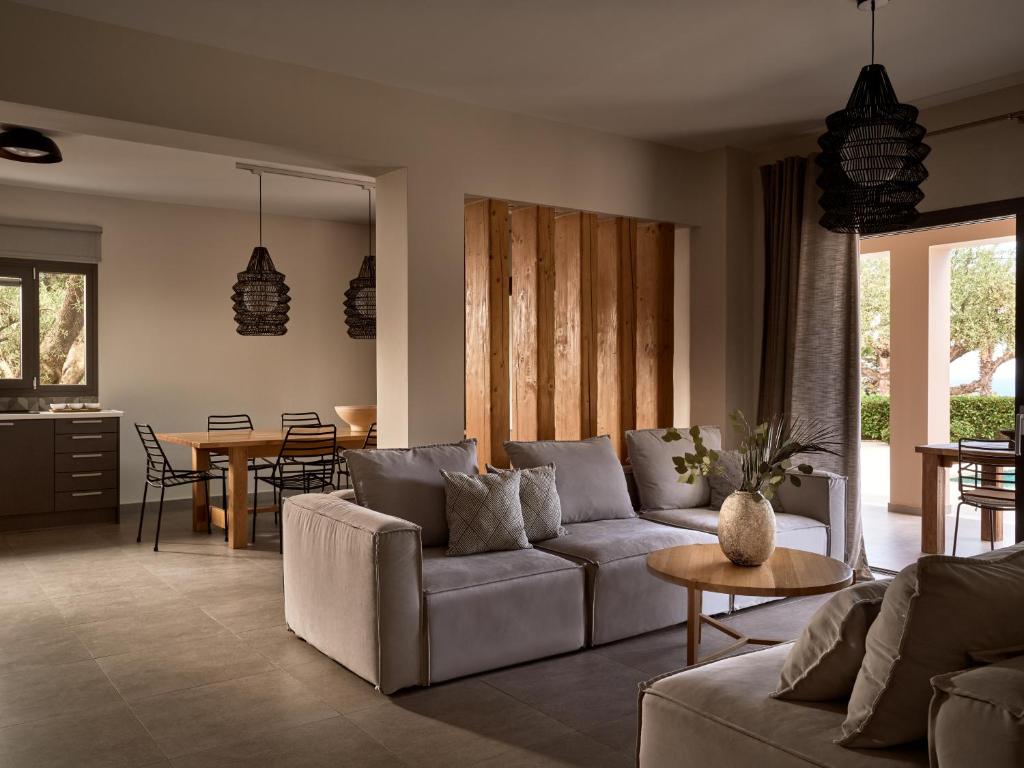 Część wypoczynkowa w obiekcie Cielo villas - An Authentic Mediterranean Living