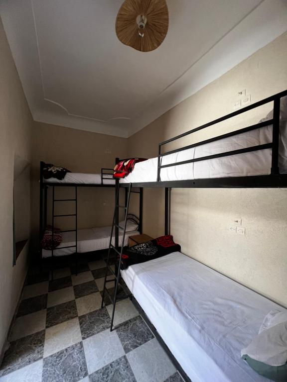 Postel nebo postele na pokoji v ubytování Medina Oasis Hostel