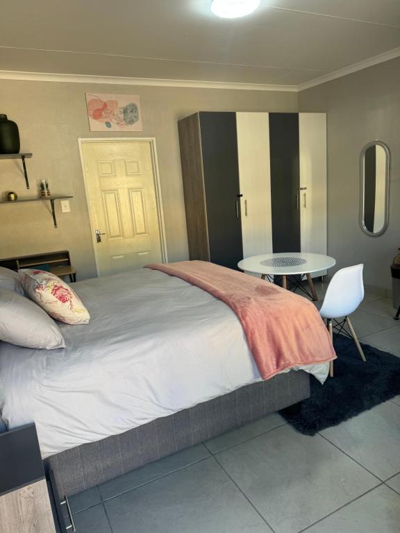 Billede fra billedgalleriet på N and J place i Kimberley