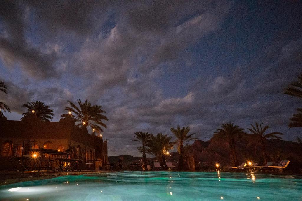 Bassein majutusasutuses Lodge Hara Oasis või selle lähedal