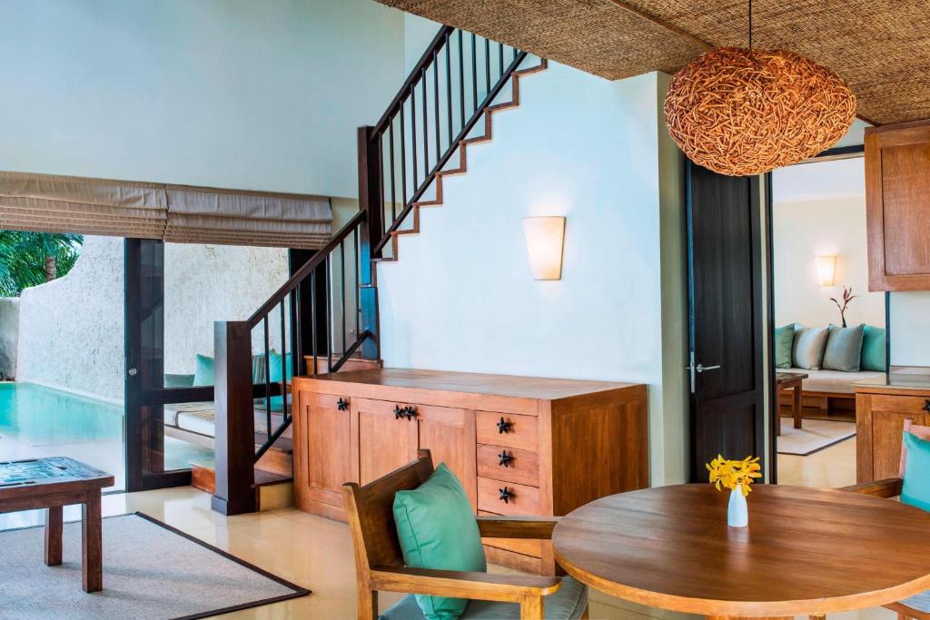 Posezení v ubytování Sheraton Hua Hin Pranburi Villas