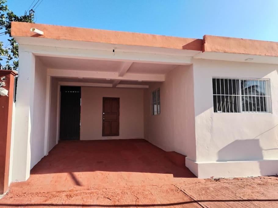 Gallery image of La casa de los Pajaritos in Chetumal