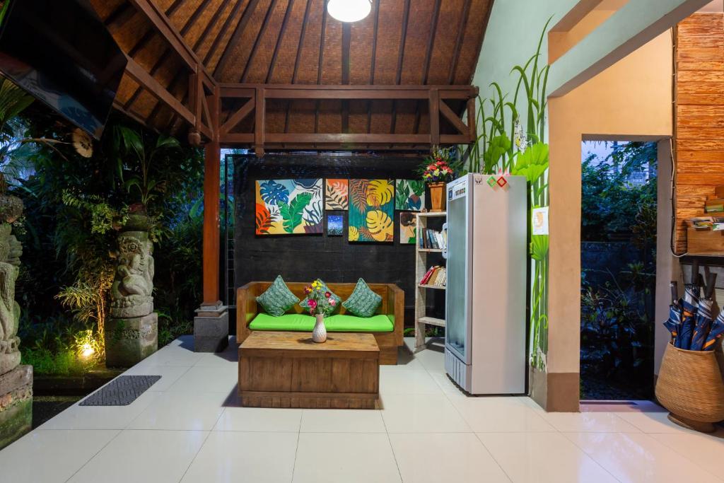 Kuchyň nebo kuchyňský kout v ubytování Abipraya Ubud