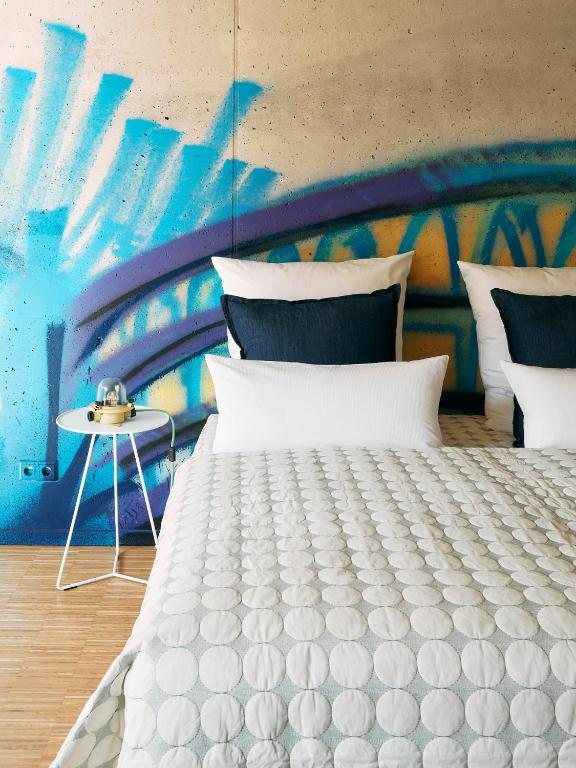 NG19. YOUR INSPIRING HOMEBASE. - 14