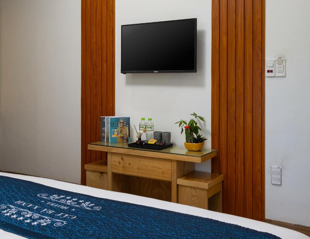 Cat Ba Xanh Spring Garden Hotel - Standard King Room