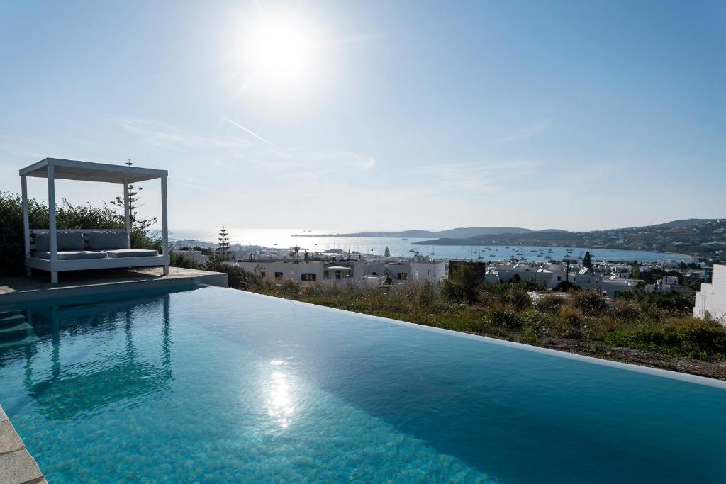 Πισίνα στο ή κοντά στο Orasea Villa with private pool