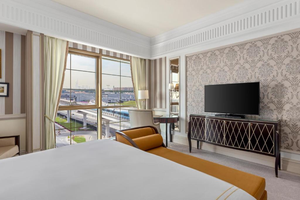 
Grand Deluxe King Room
