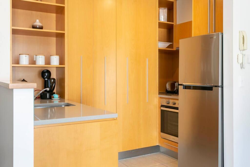 Waimahana - Luxury By The Lake - Resim 32