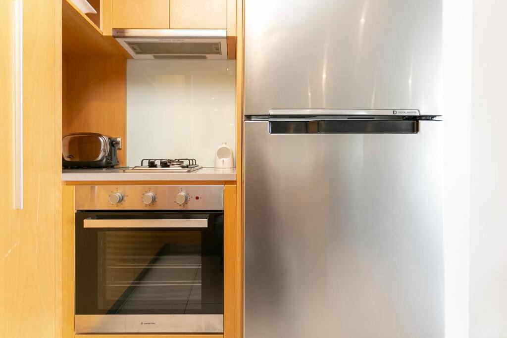 Waimahana - Luxury By The Lake - Resim 35