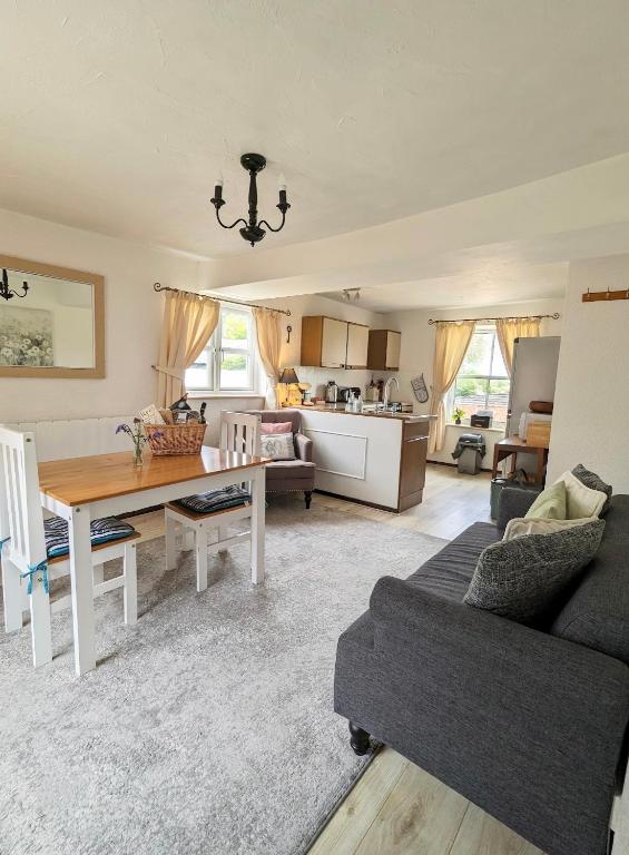 Humphries Cross Apartments - Appartement - Gesplitst Niveau (geen Huisdieren)