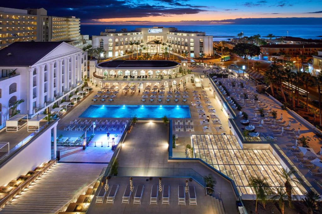 Bazén v ubytování Princess Inspire Tenerife - Adults Only nebo v jeho okolí