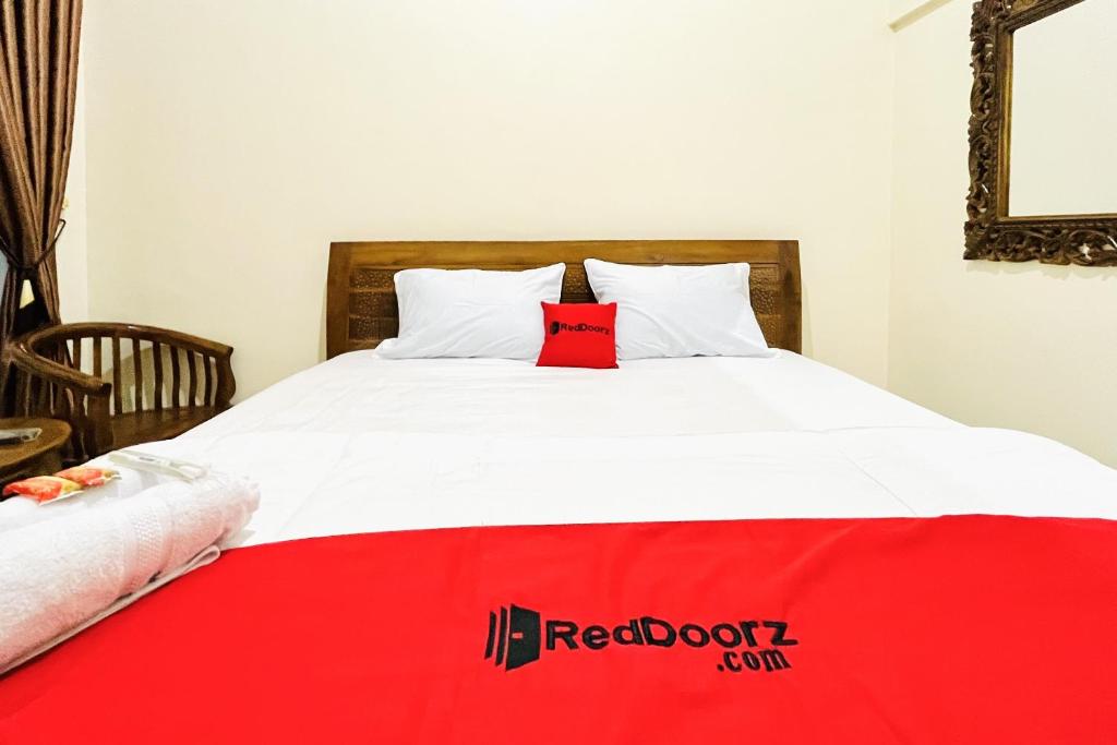RedDoorz @ Gunari Guest House Merek Karo - Standaard Tweepersoonskamer