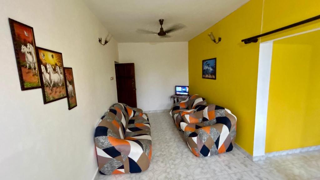 TV a/nebo společenská místnost v ubytování Muffys Pool Apartment