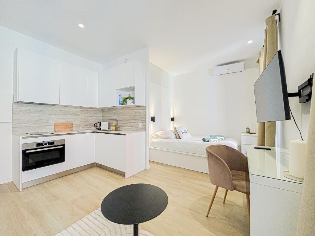 Snapshot of Modern Scandinavian Apartments With Fast WiFi Available