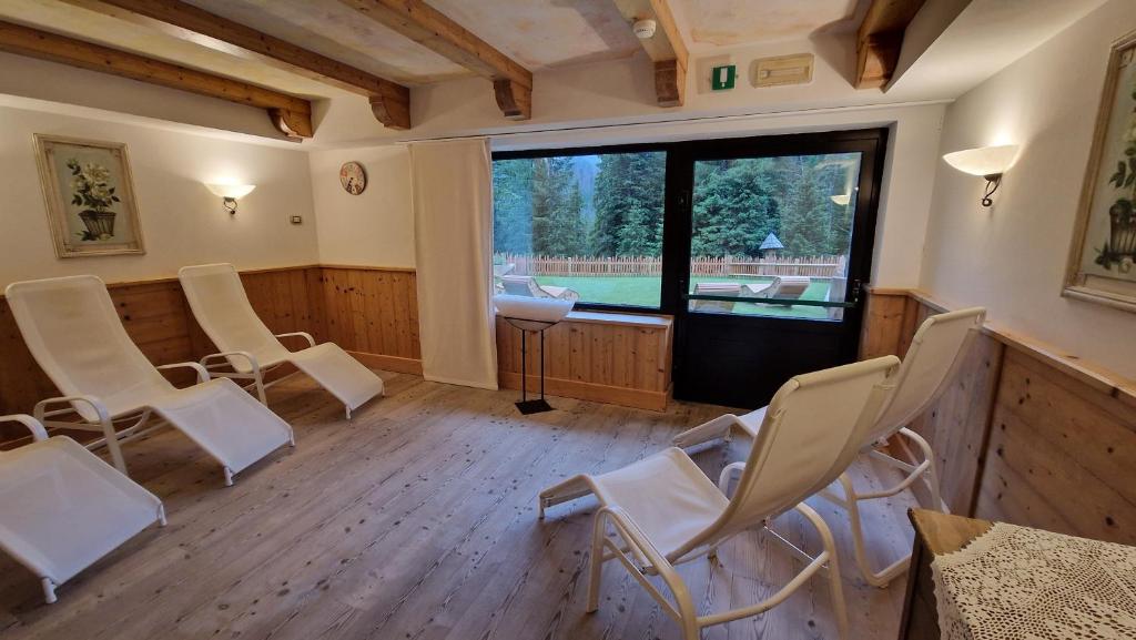 Posezení v ubytování Hotel Roy