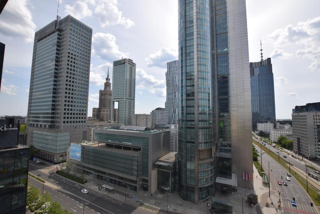 Rondo ONZ, Warsaw (updated prices 2025)