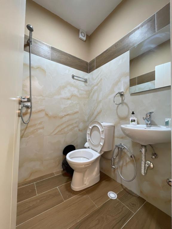 Koupelna v ubytování Latifi Guesthouse