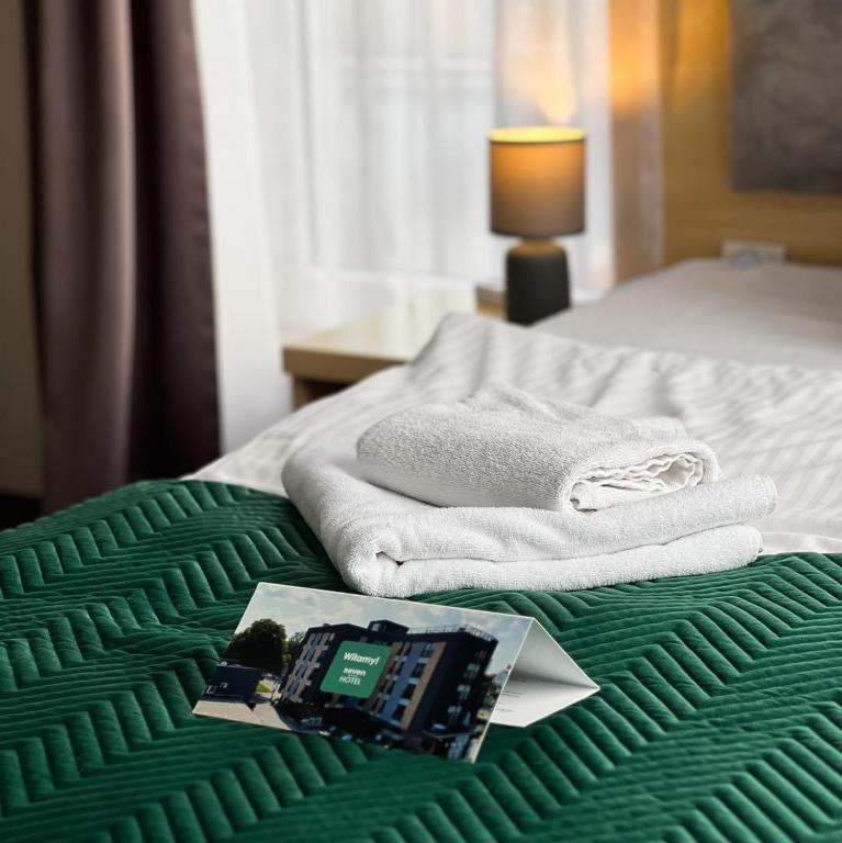Posteľ alebo postele v izbe v ubytovaní Seven Hotel Bytom - Katowice