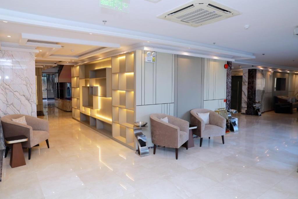 Posezení v ubytování Aluya Hotel