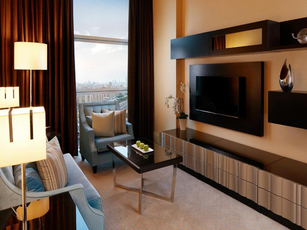 Millennium Hotel & Convention Centre Kuwait - Business Suite