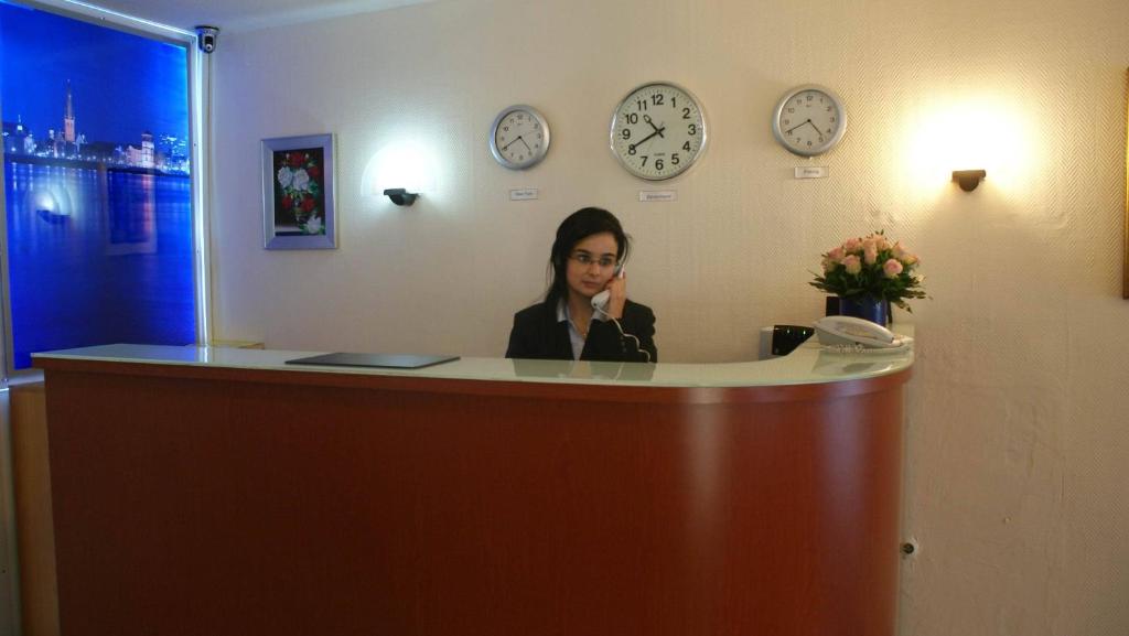 Bahn-Hotel - Resim 17