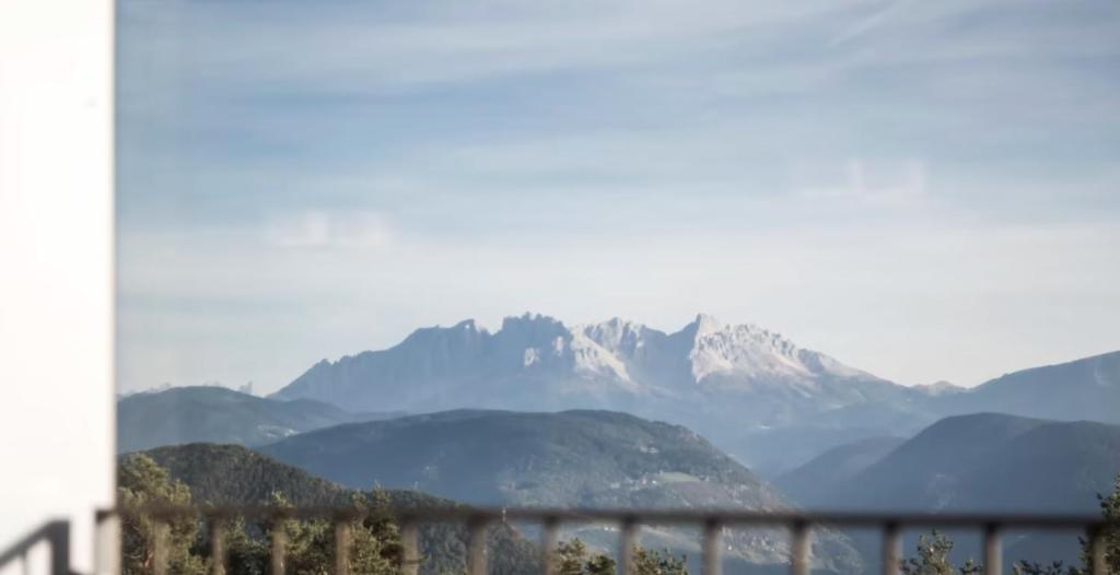 A general mountain view or a mountain view taken from a szállodákat