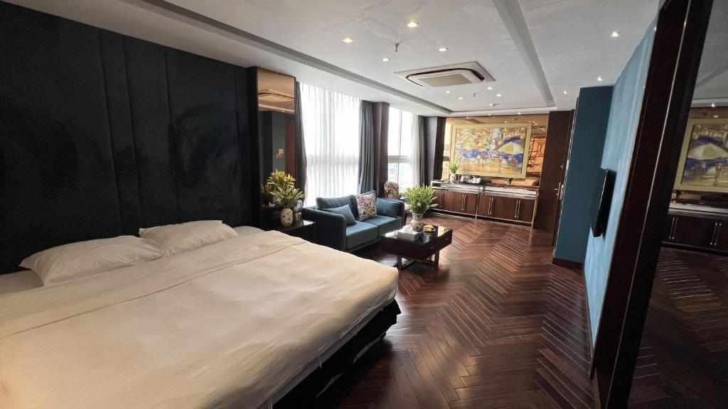 Suite Gia Đình