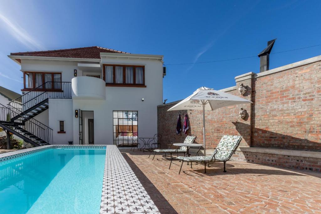 La Maison On Main Self-Catering Villa - Housity