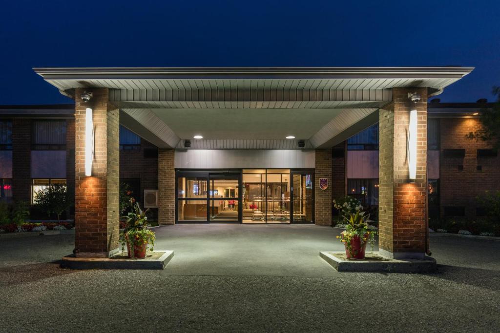 N Hôtel Québec - Resim 13