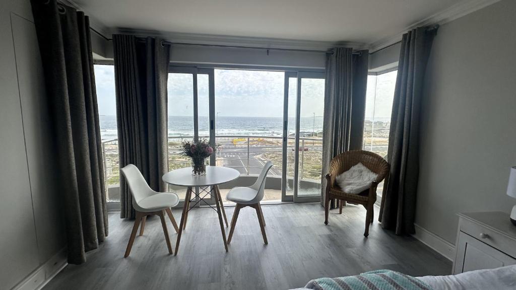 Posezení v ubytování Oceansnest Guest House