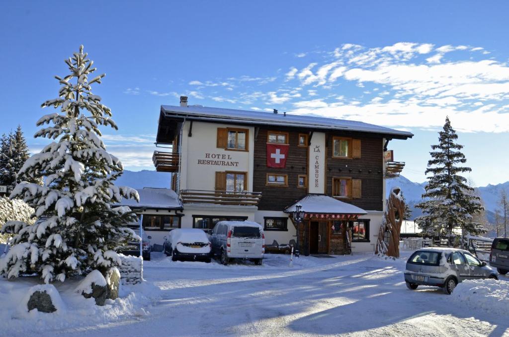 Hotel La Cambuse v zimě