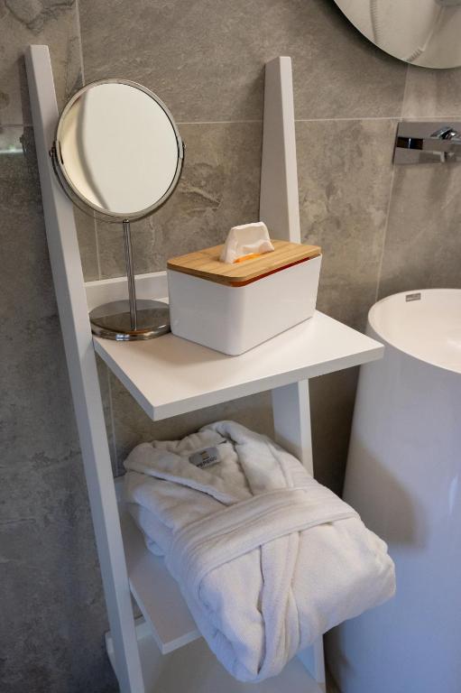 La Divina - free parking - - 4