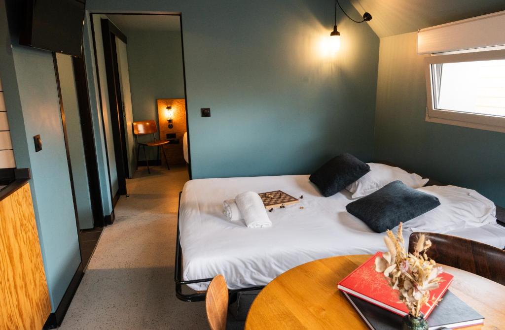 Eklo Hotels Bordeaux Centre Bastide - Экло Т3