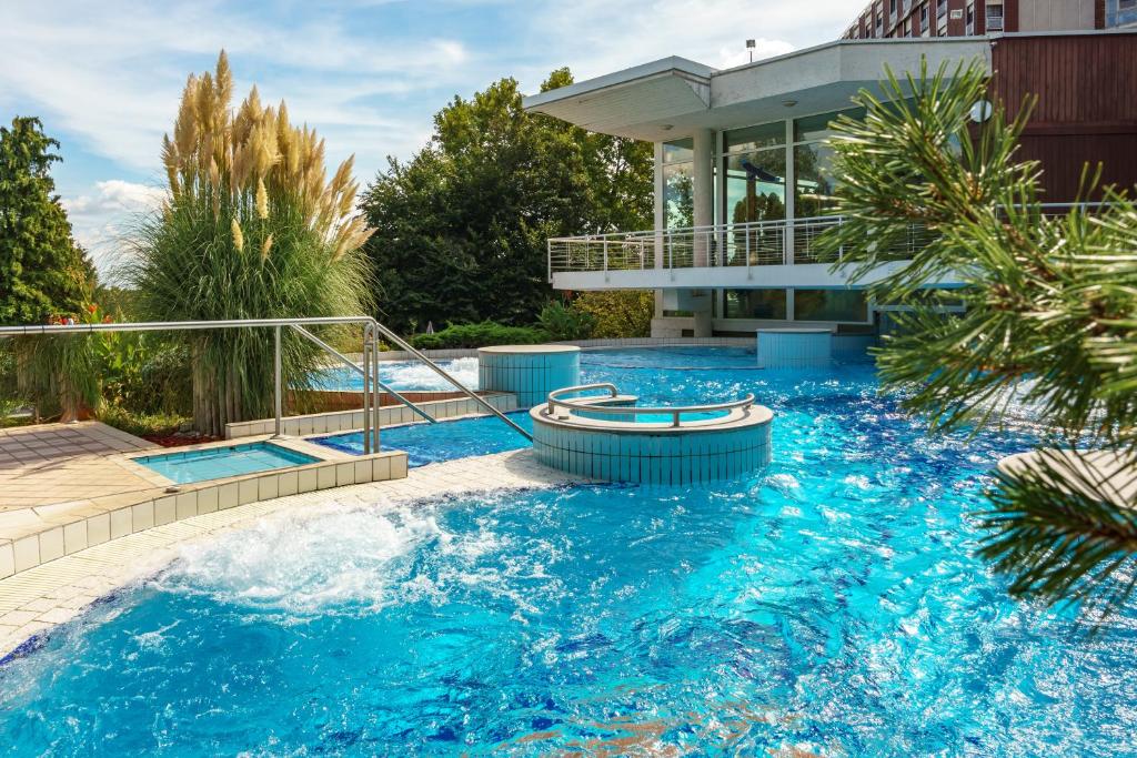 Bazén v ubytovaní Ensana Thermal Aqua alebo v jeho blízkosti