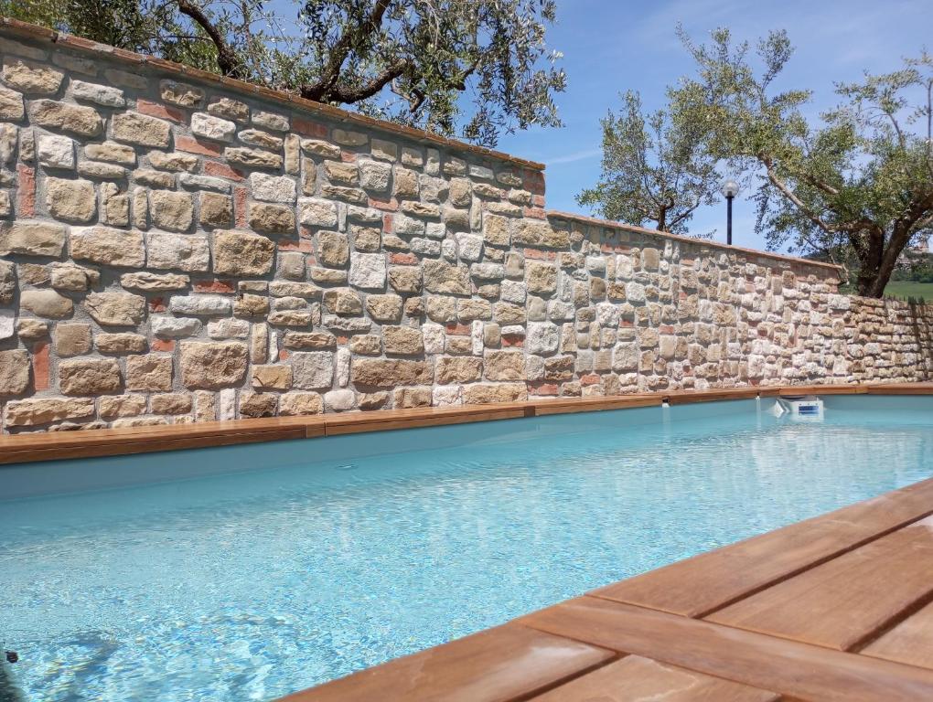 Piscine de l'établissement OLEA casa vacanze ou située à proximité