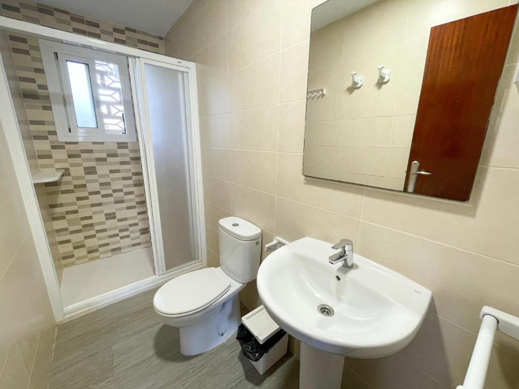 Koupelna v ubytování Apartamentos Gandia-Daimuz 3000