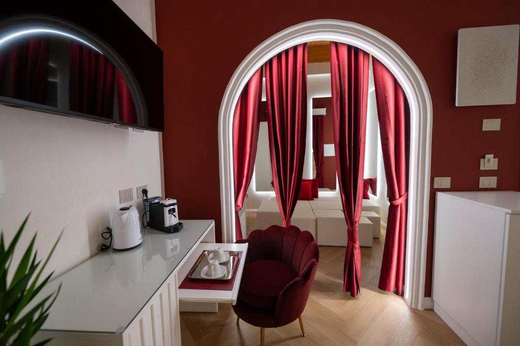 La Divina - free parking - - 11