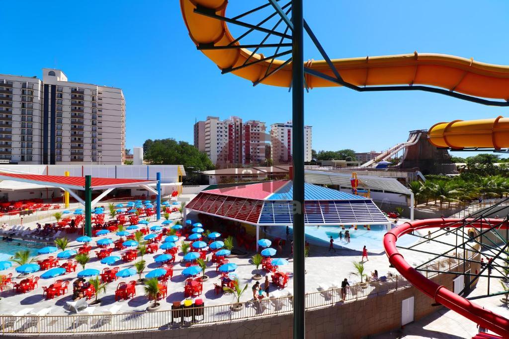 A piscina localizada em Piazza com acesso ao Acqua Park ou nos arredores