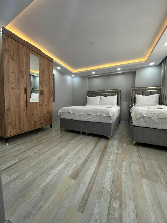 IMMOR AKKUS HOTEL - Quadruple Room With Balcony