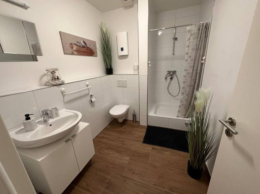 Koupelna v ubytování Ferienzimmer in Euskirchen