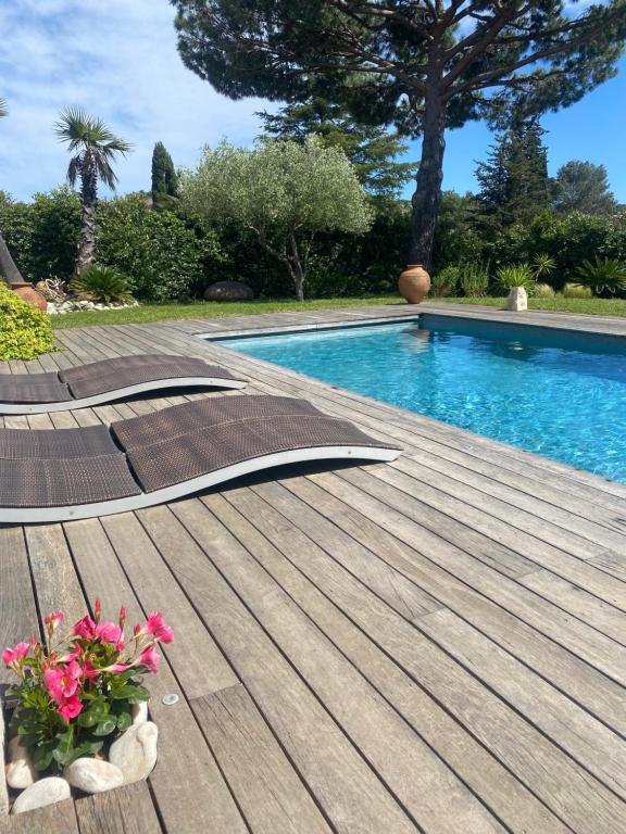 Villa 55 - Doppel- Oder Zweibettzimmer Mit Zugang Zum Pool