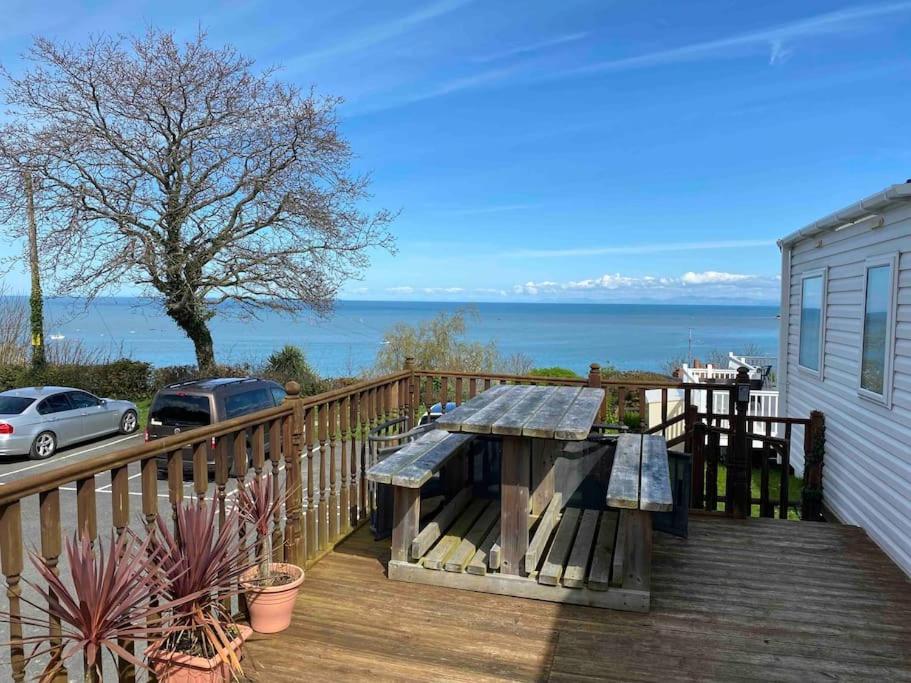 Caravan with Uninterrupted Sea Views - Large Deck - Havens Quay West