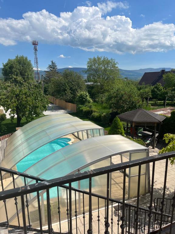 Piscina di Vila pri kúpeľoch o nelle vicinanze
