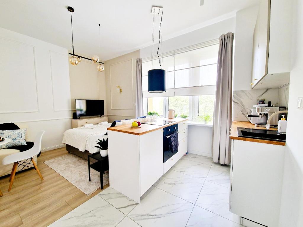 J&W Apartments Grójecka Glam Flat - 12