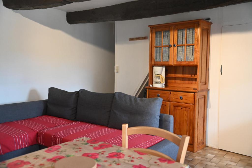 Posezení v ubytování Caurel Cottage